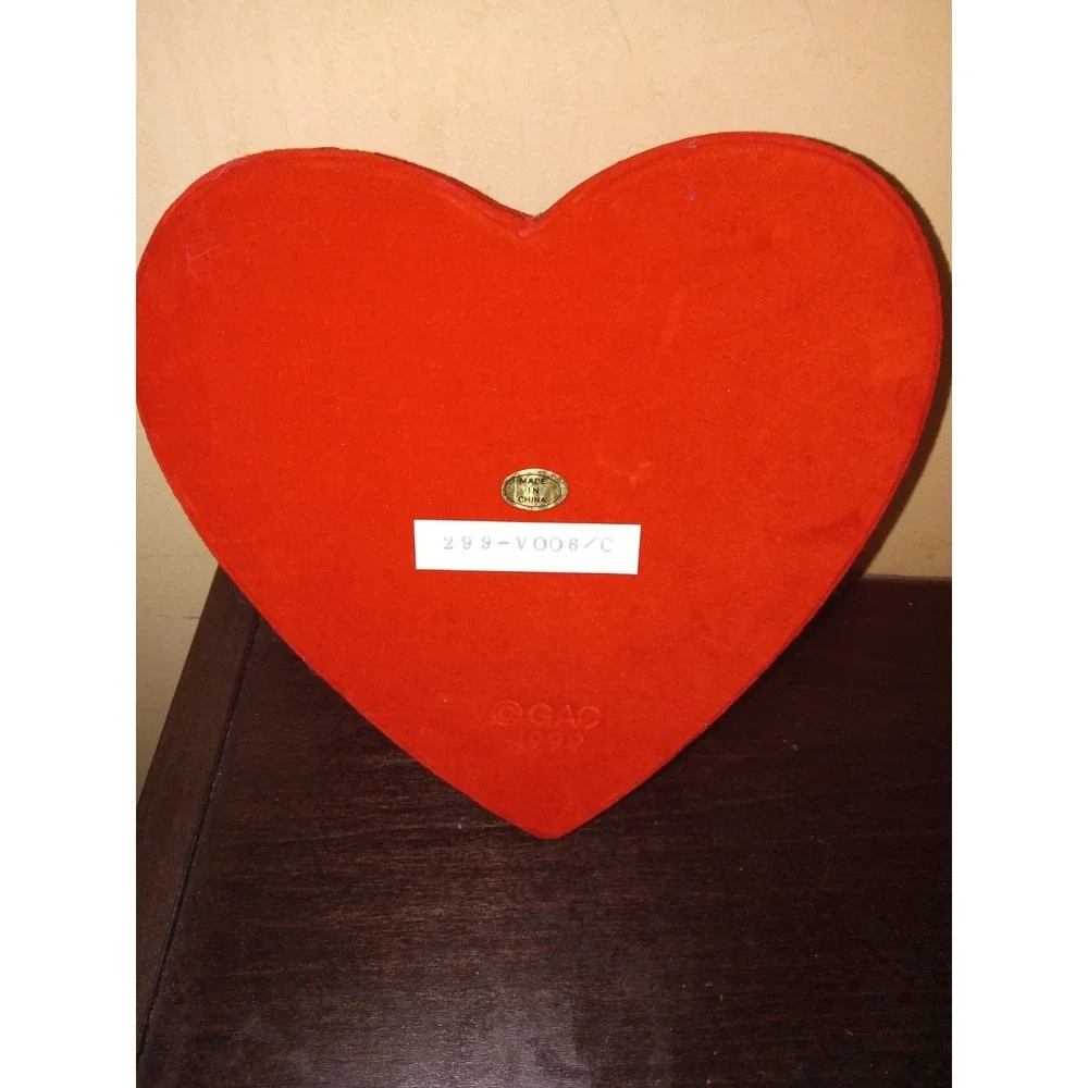 New Vintage Sequined Red Heart Box Jewelry Trinket Candy VALENTINE‎ BE MINE